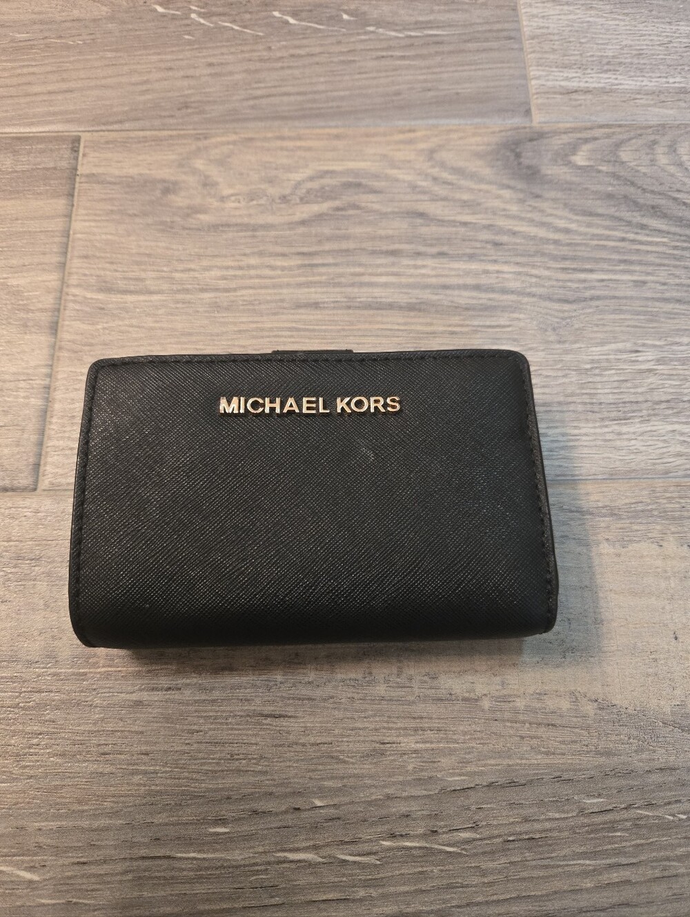 Michael Kors Jet Set Travel Medium Flap Wallet Black